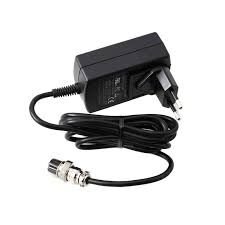 Oplader voor ADE stoel en rolstoelweegschalen M400020-M500020