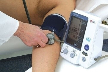 Bovenarmbloeddrukmeter Omron 907