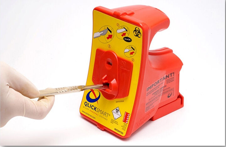 Qlicksmart bladeflask scalpelmesverwijderaar